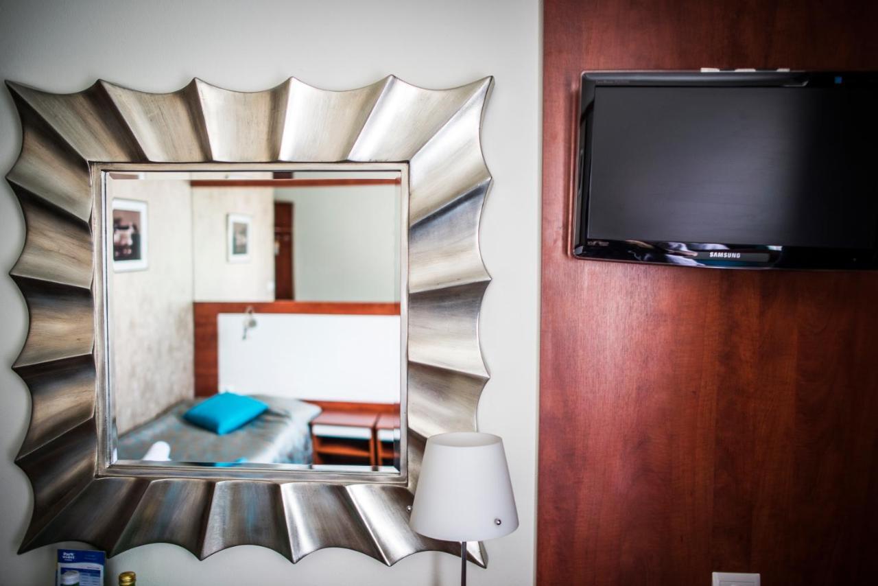 Santorini Hotel 3*